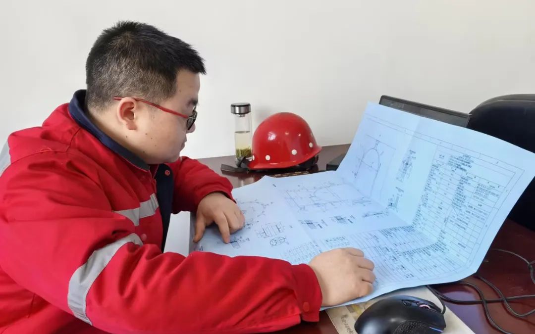 【管理標(biāo)兵】化機公司黃亞華：扎根一線勤鉆研，履職盡責(zé)勇?lián)?dāng)(圖2)