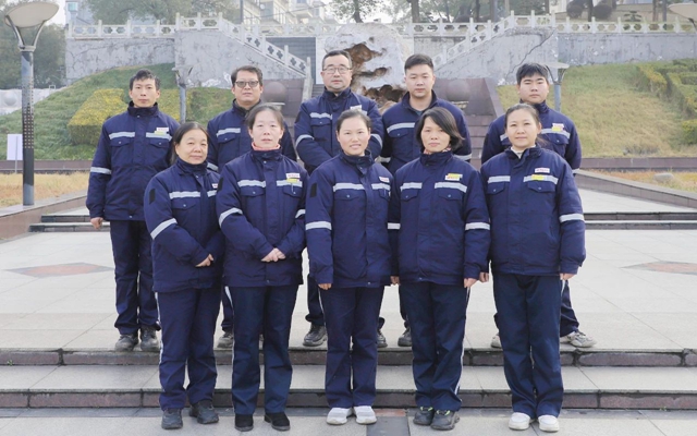 喜報！全國表彰，股份公司猇亭片區(qū)電解四班榜上有名！