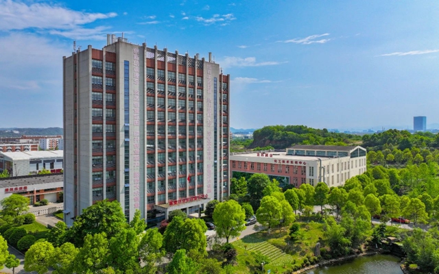 宜化集團(tuán)獲評(píng)國家級(jí)高技能人才培訓(xùn)基地