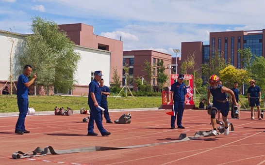 新疆宜化消防隊(duì)勇奪應(yīng)急救援技能大比武團(tuán)體一等獎