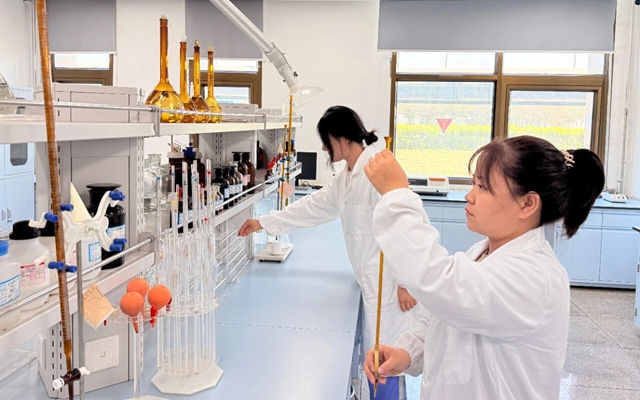 新疆宜化榮獲全國第二十次水泥品質(zhì)指標(biāo)檢驗(yàn)大對(duì)比“優(yōu)良獎(jiǎng)”(圖1)