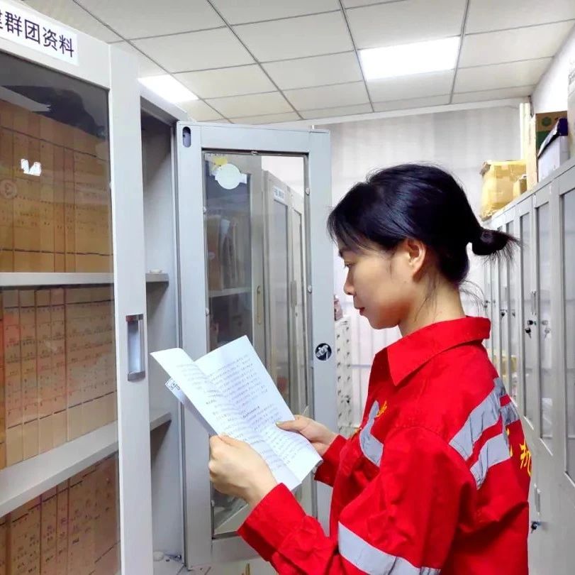 【宜化榜樣】化機公司李丹：提升素質(zhì)強技能，勇于奉獻顯擔(dān)當(dāng)